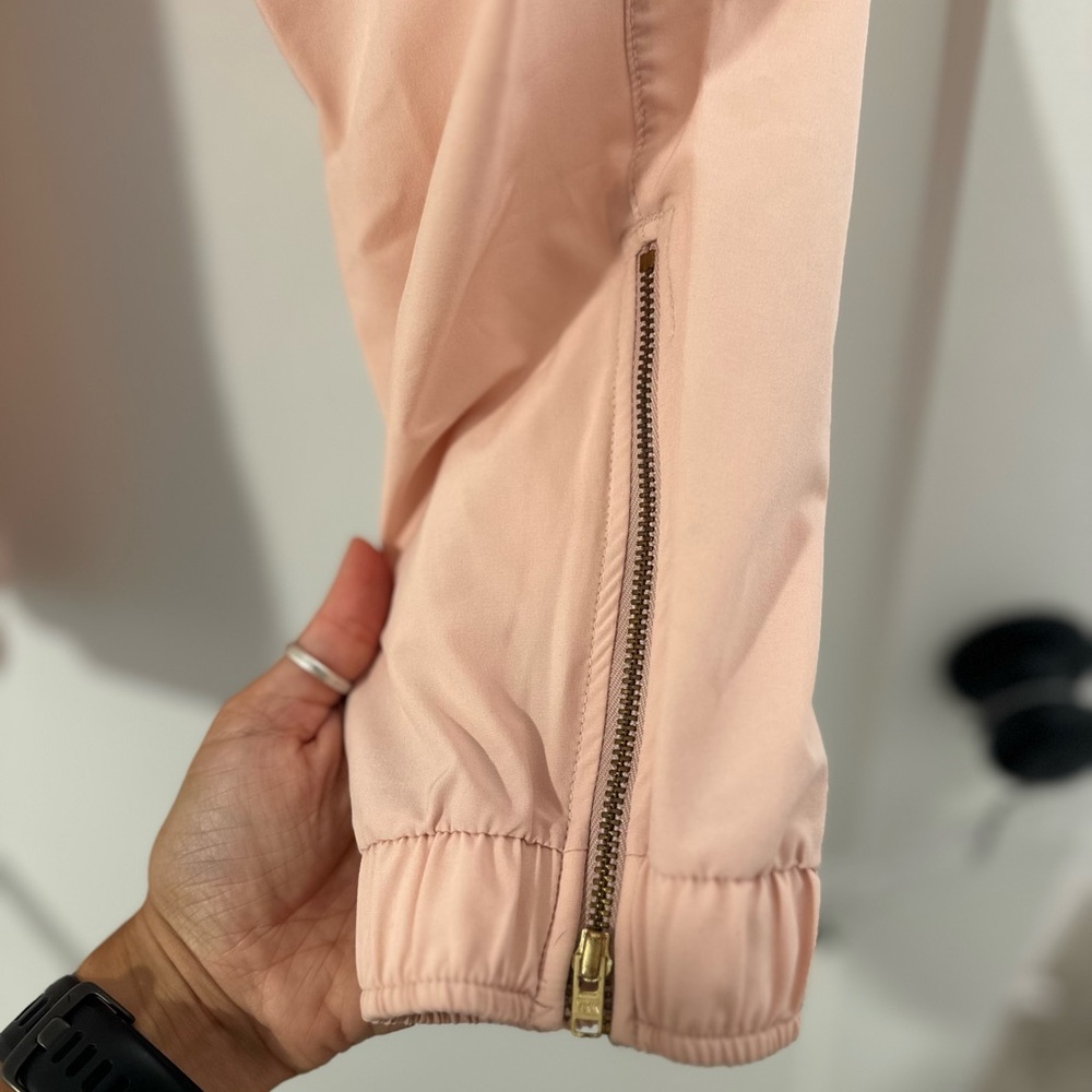Albion Jetsetter Joggers View 4